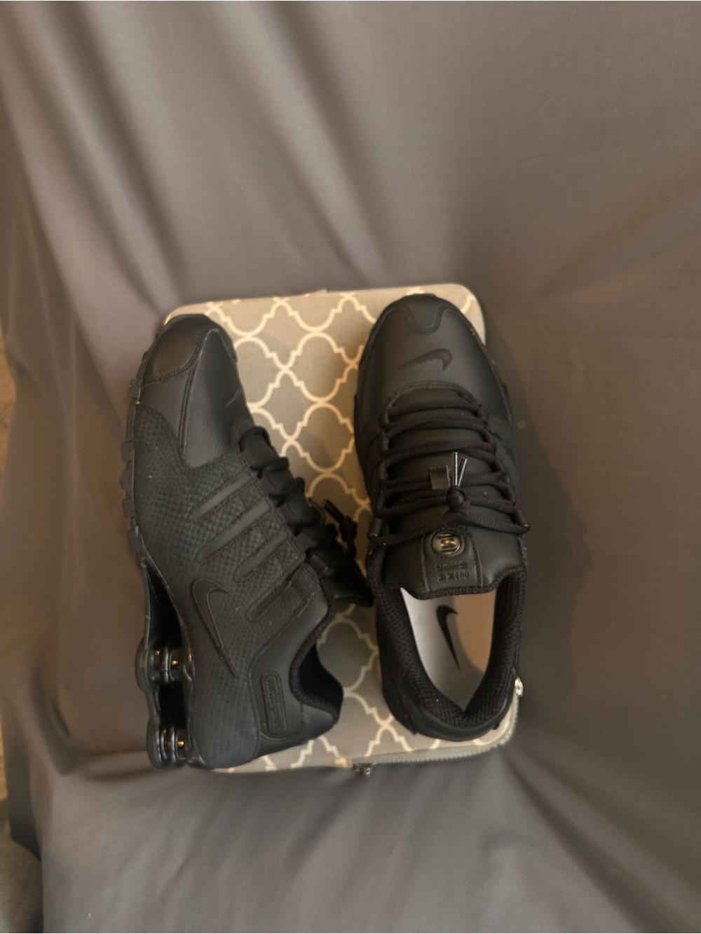 Nike Shox NZ “Triple Black” (GREAT CONDITION) - Picture 3 of 12